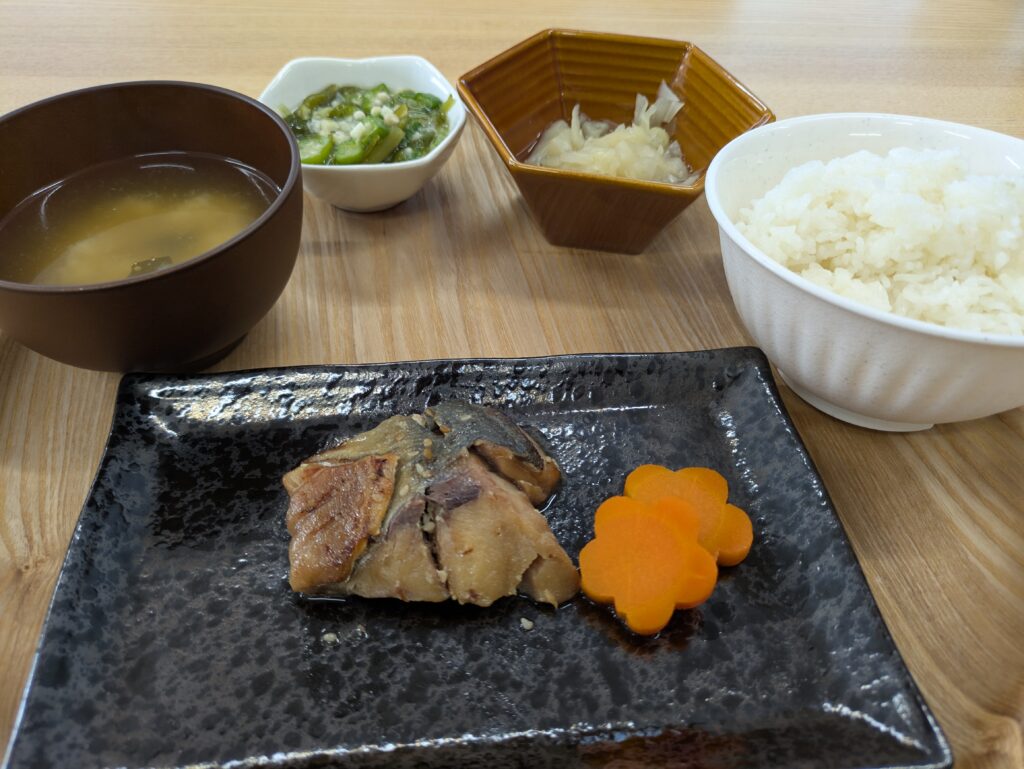 マグカップとごま風味